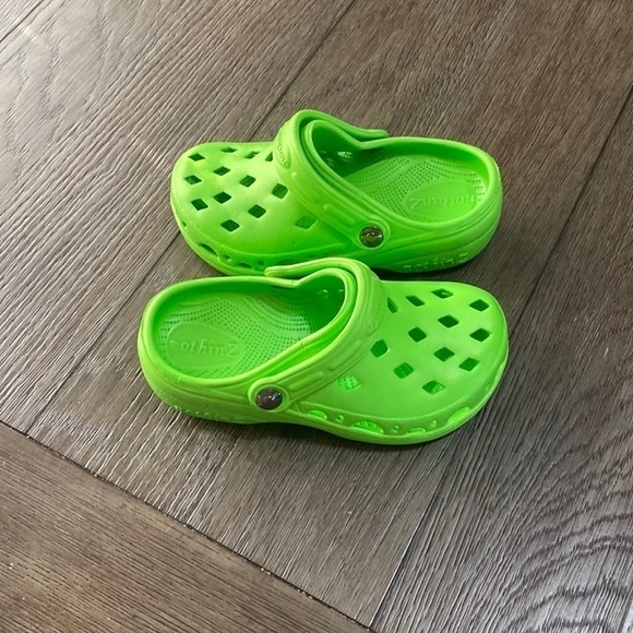 NEW! NOTHINZ SHOES KIDS CLOGS | Green | Size C13 unisex - Picture 4 of 11